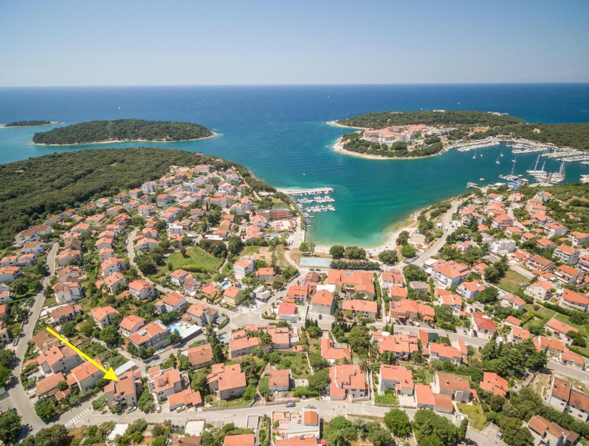 Apartment Tina By The Beach Pjescana Uvala Exteriér fotografie