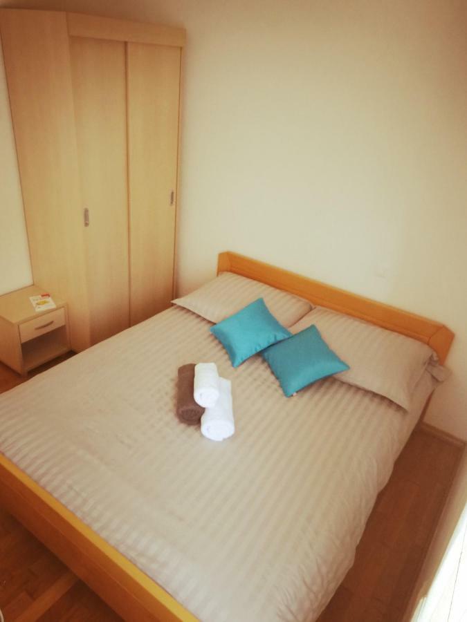 Apartment Tina By The Beach Pjescana Uvala Exteriér fotografie